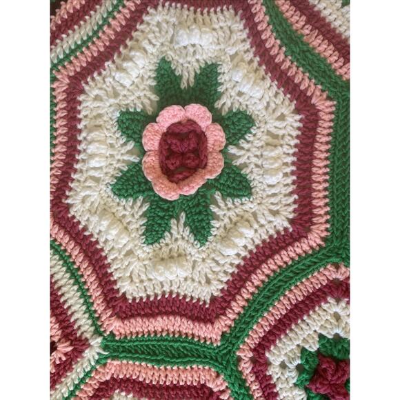 Vintage Large Crochet 3D Flower Afghan Blanket 96"x87" Beautiful - Picture 3 of 6